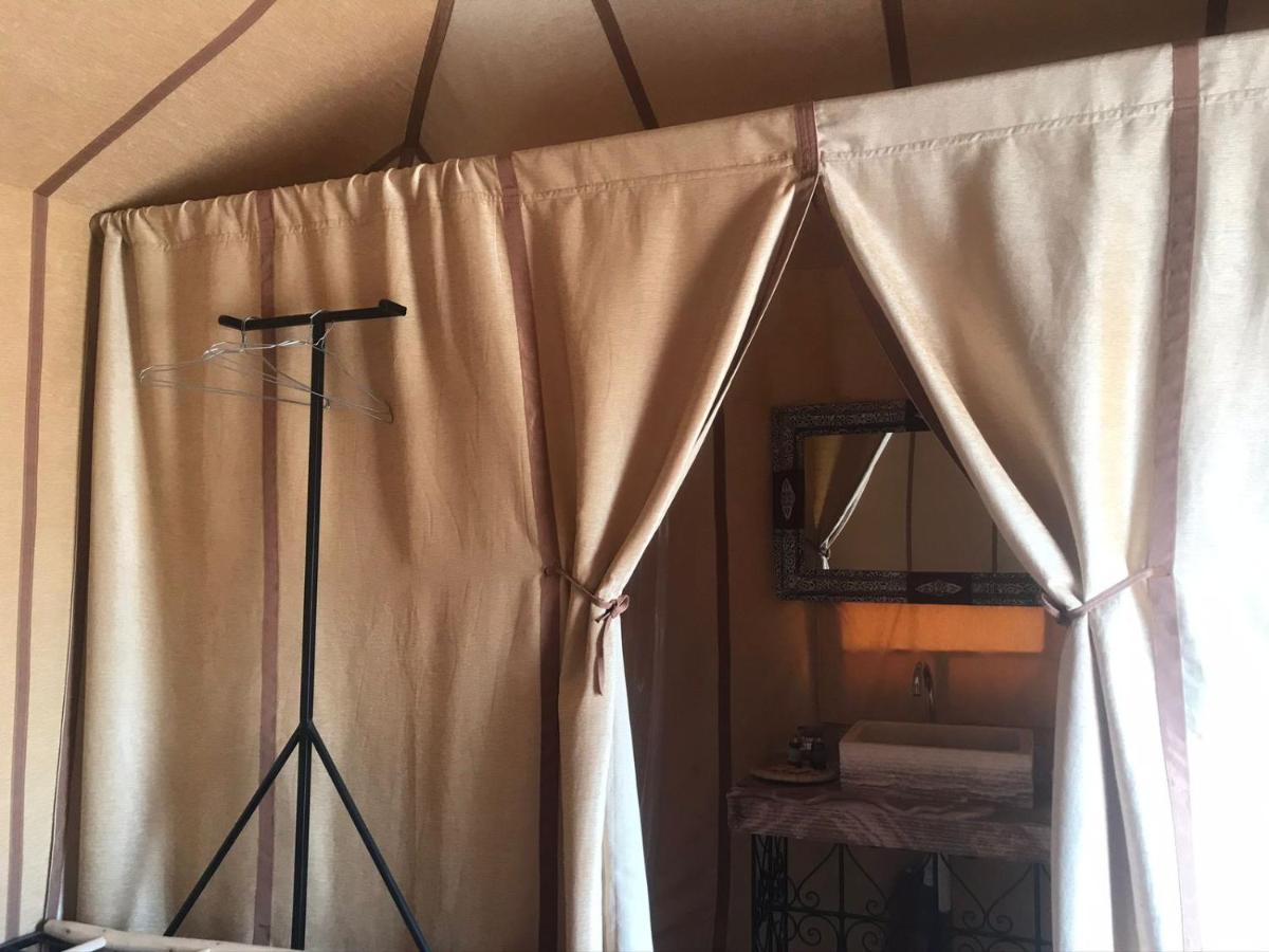 Merzouga Luxury Tents - Glamping Экстерьер фото